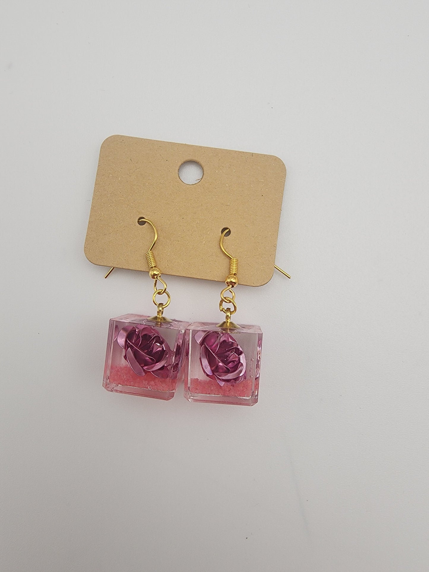 Luminous rose earrings