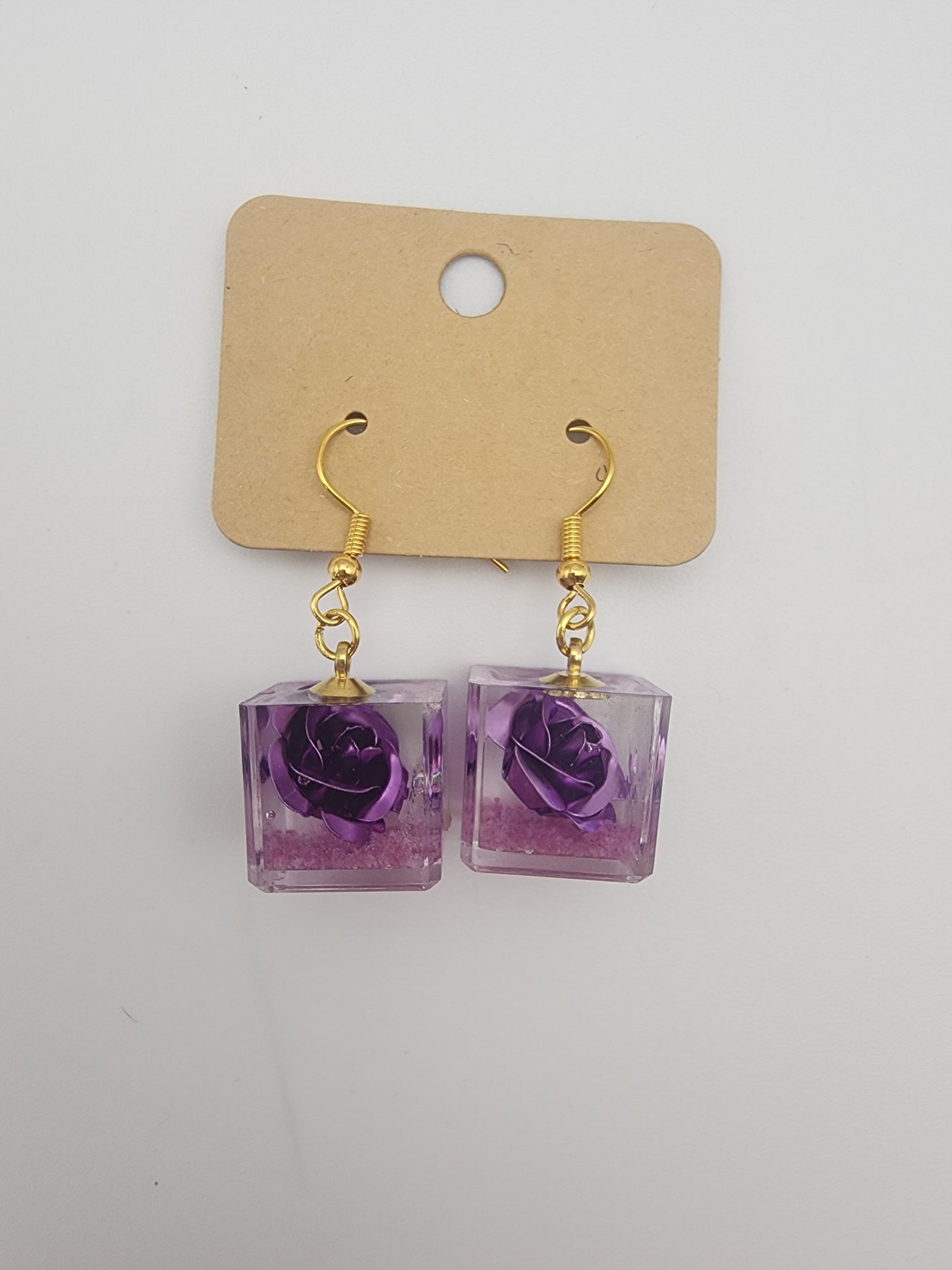 Luminous rose earrings